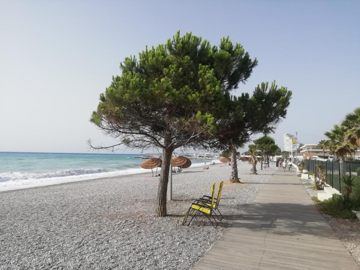 Cote D'Azur Joli Studio 50M Plage, Climatisation , Parking. 빌뇌브루베 외부 사진